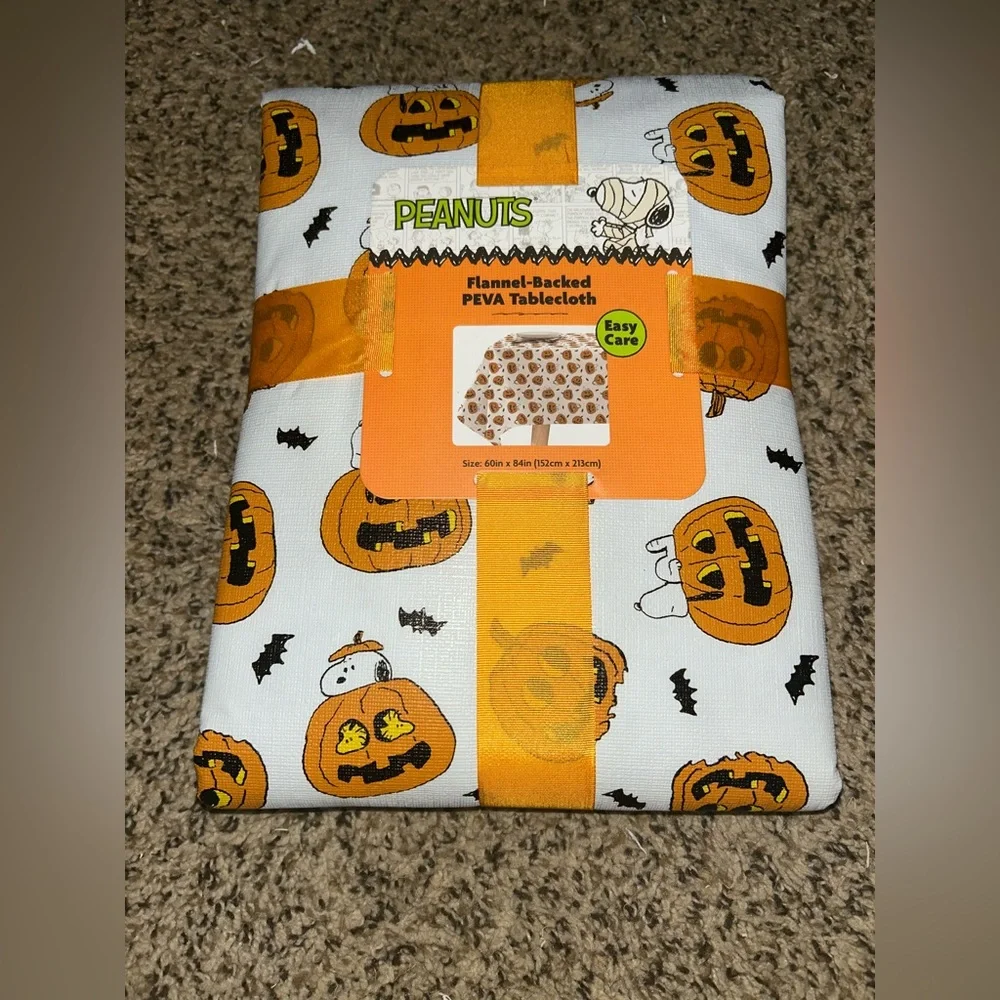 Peanuts Snoopy Halloween Tablecloth